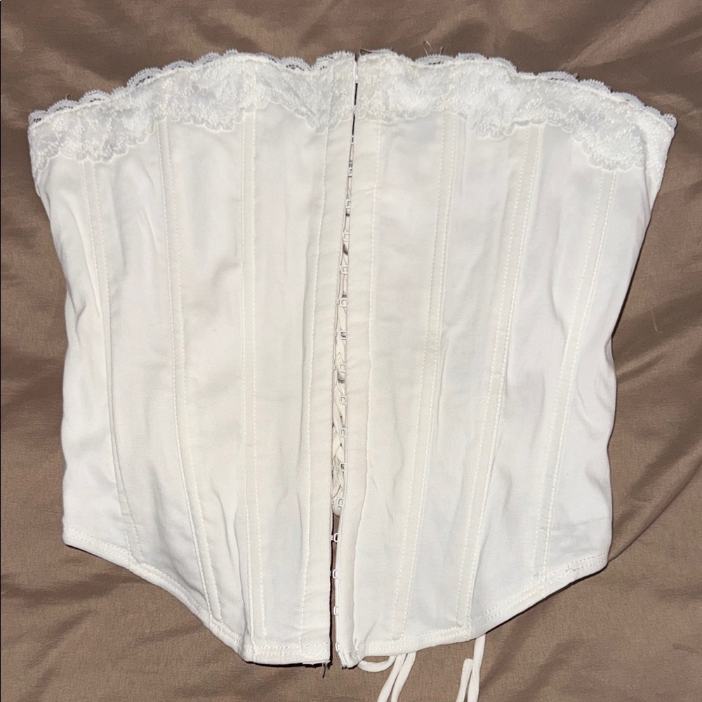 NWOT Windsor Ivory Lace Bustier
